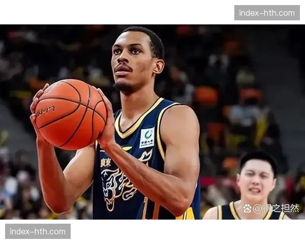 鹈鹕奎因场均3.7助攻，高位策应能力超出预期表现